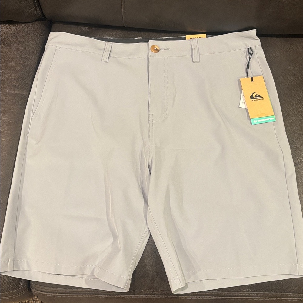 Quiksilver Amphibian 20” Hybrid Shorts Sz 34 NWT